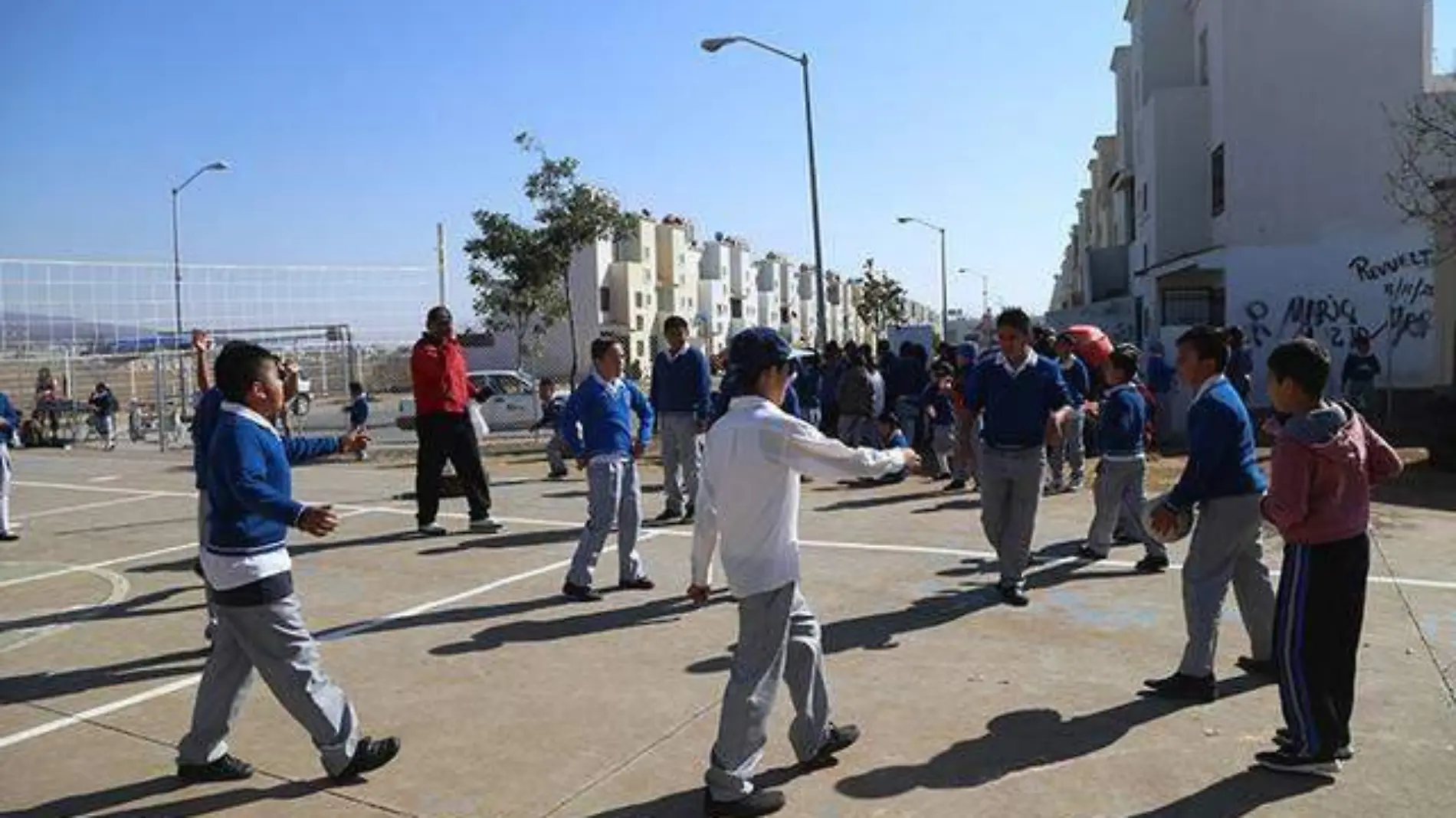 niños en escuela